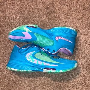 Nike Zoom Freak 4 Birthstone